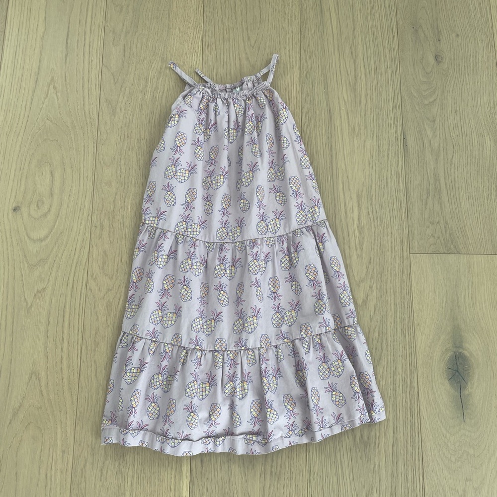 Hanna Andersson dress. Size: 6-7 Color: Lilac, pink, and yellow